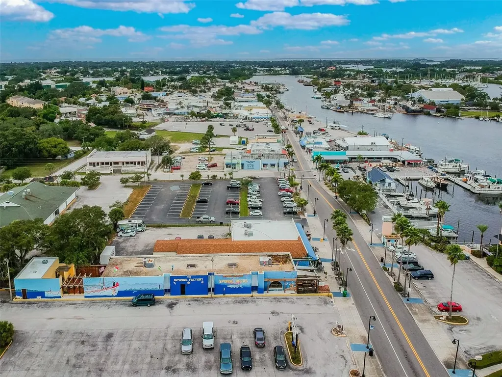 305 Grand Boulevard Tarpon Springs FL 34689
