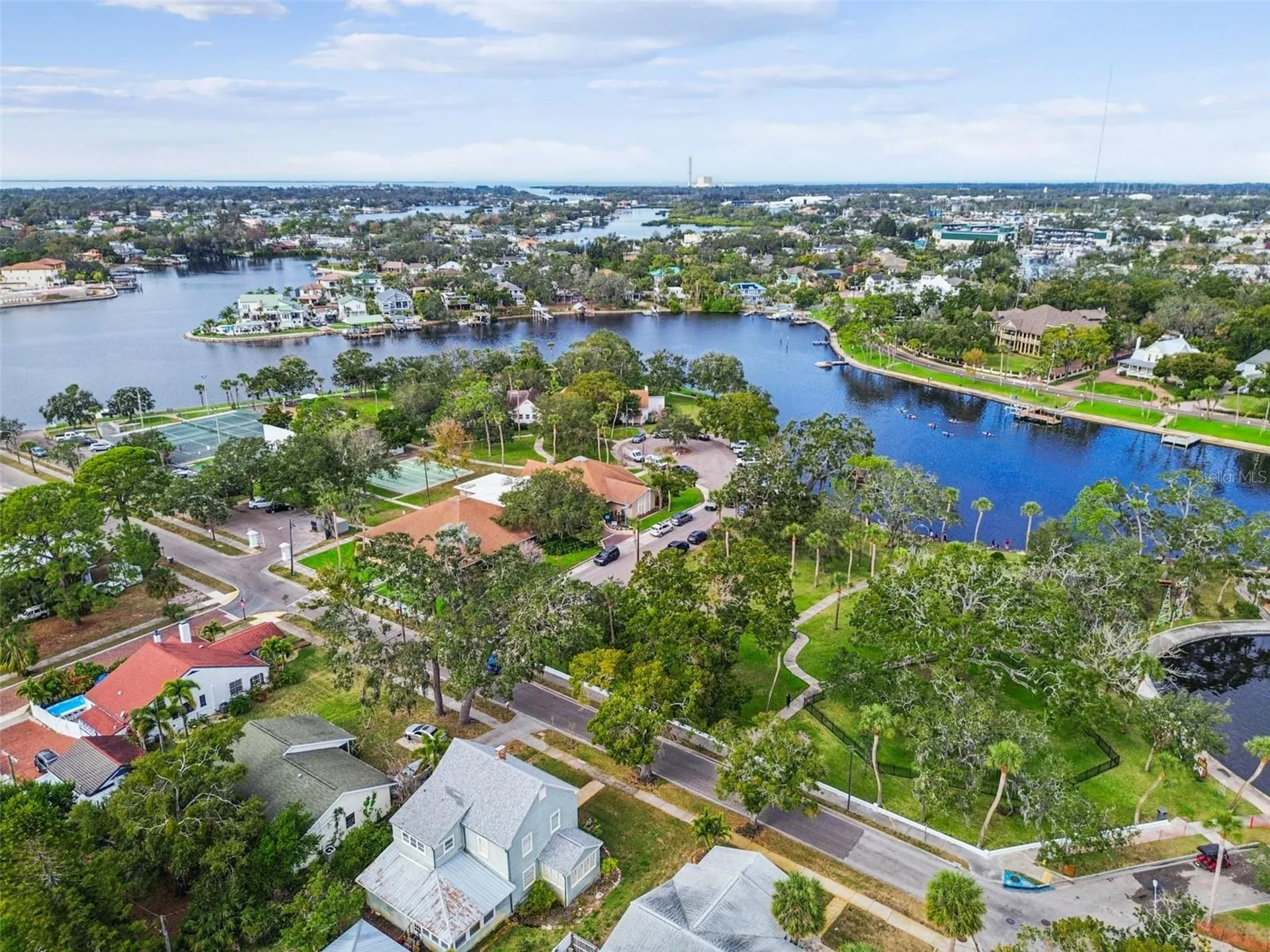305 Grand Boulevard Tarpon Springs FL 34689