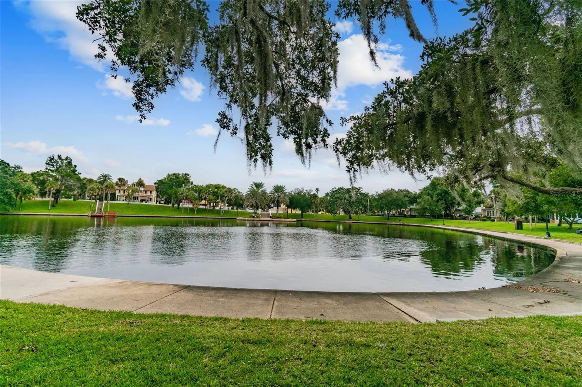 305 Grand Boulevard Tarpon Springs FL 34689