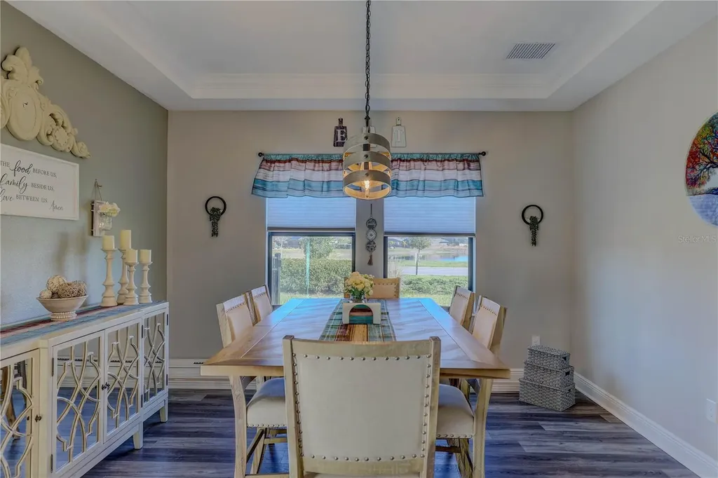 14536 Woodland Spur Drive Lithia FL 33547