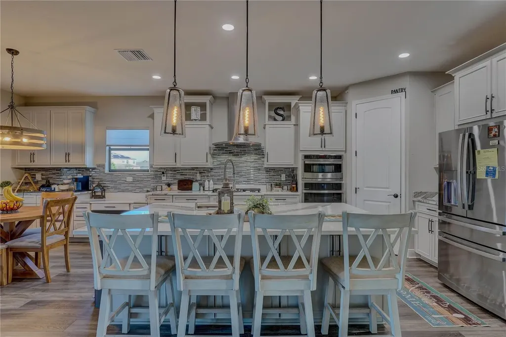 14536 Woodland Spur Drive Lithia FL 33547