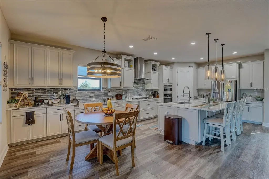 14536 Woodland Spur Drive Lithia FL 33547