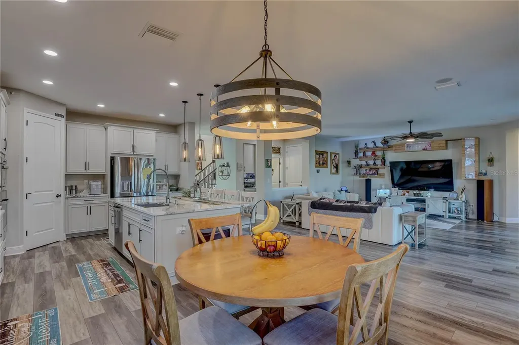 14536 Woodland Spur Drive Lithia FL 33547