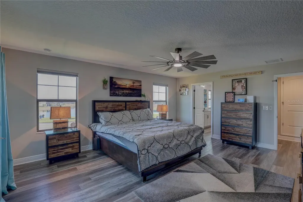 14536 Woodland Spur Drive Lithia FL 33547