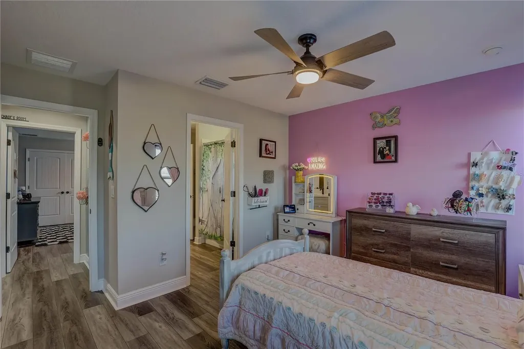 14536 Woodland Spur Drive Lithia FL 33547