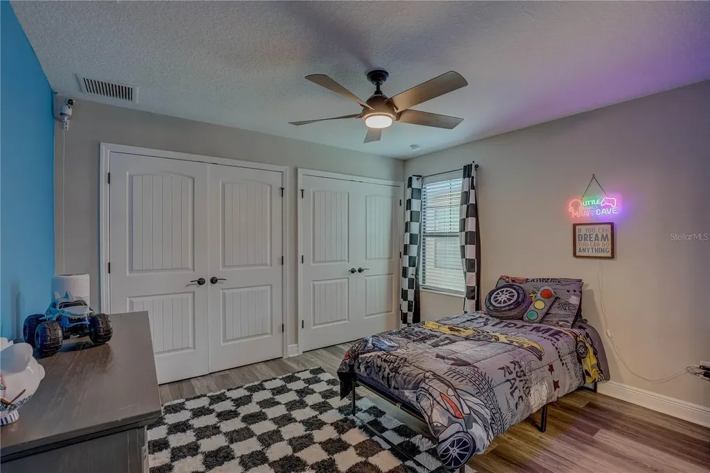 14536 Woodland Spur Drive Lithia FL 33547