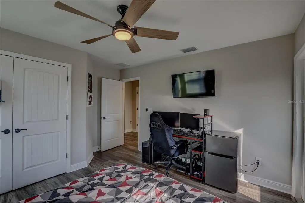 14536 Woodland Spur Drive Lithia FL 33547