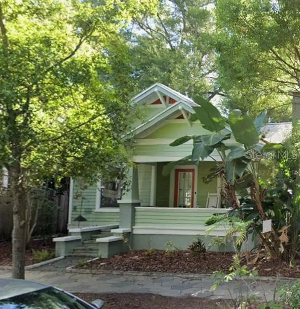 729 6th Street N St Petersburg FL 33701