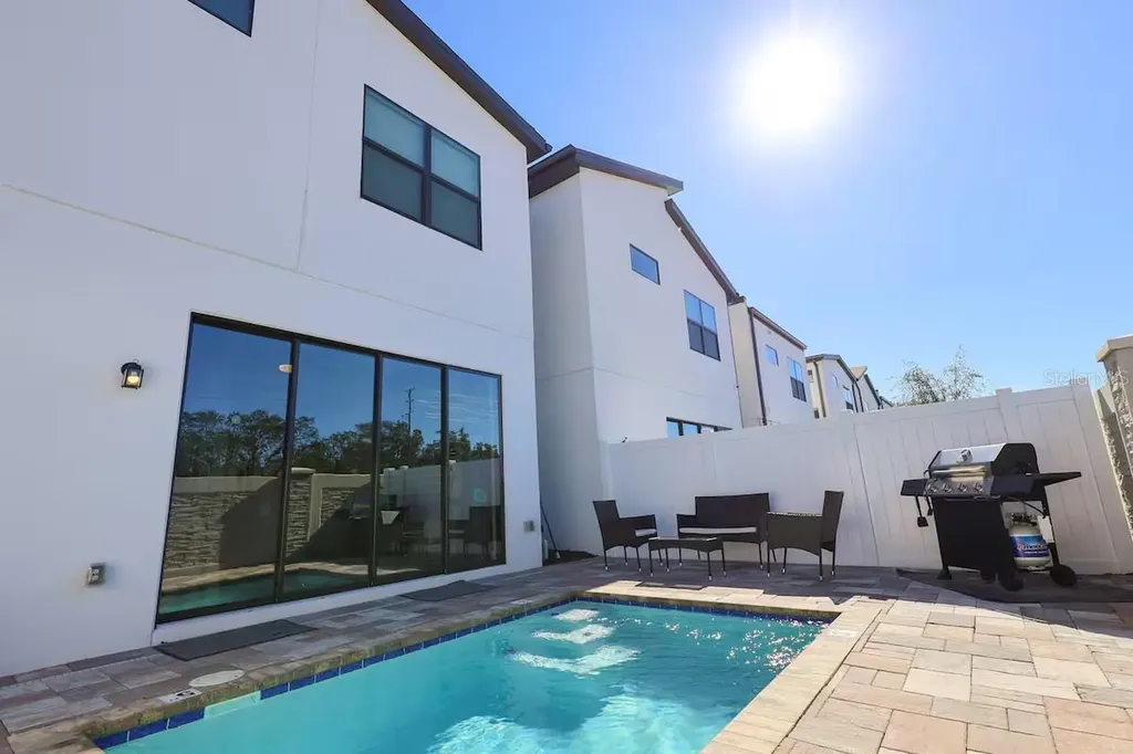 216 Villa Domani Circle Davenport FL 33896