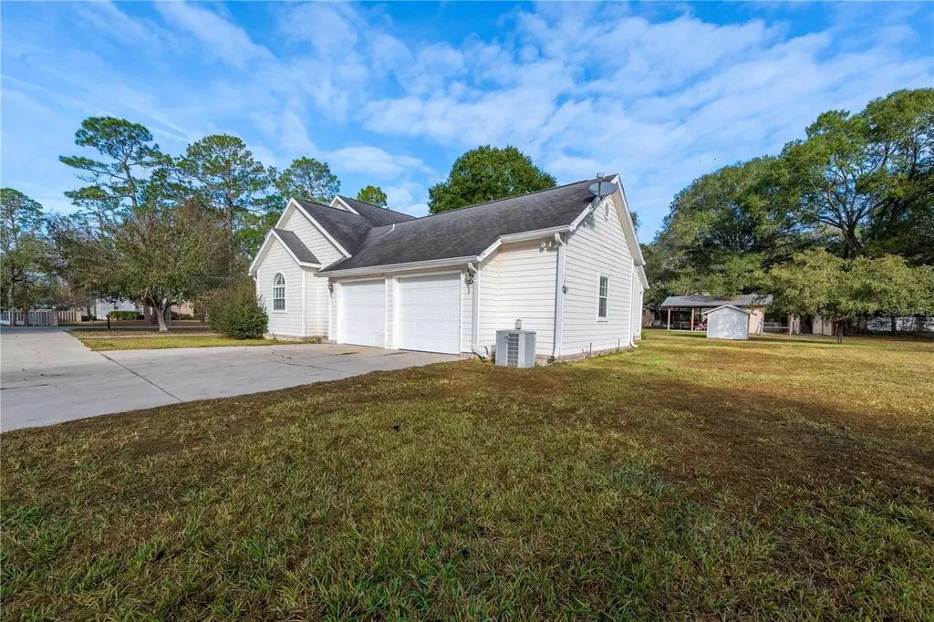 15989 NE 15 Place Starke FL 32091