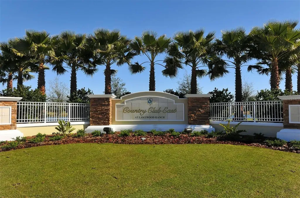 7504 Windy Hill Cove Lakewood Ranch FL 34202