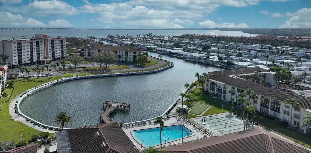 19029 Us Highway 19 N Clearwater FL 33764
