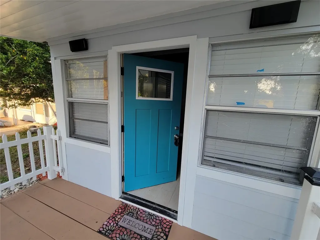 5548 11th Street Zephyrhills FL 33542
