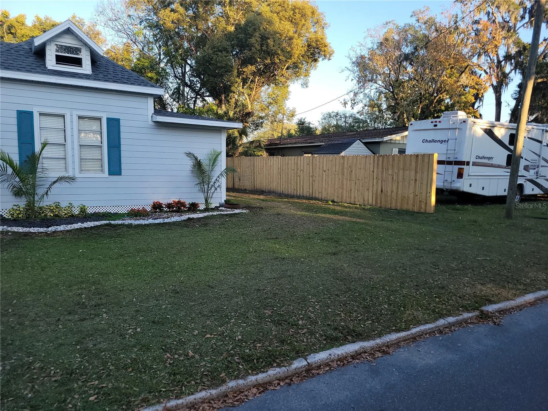 5548 11th Street Zephyrhills FL 33542
