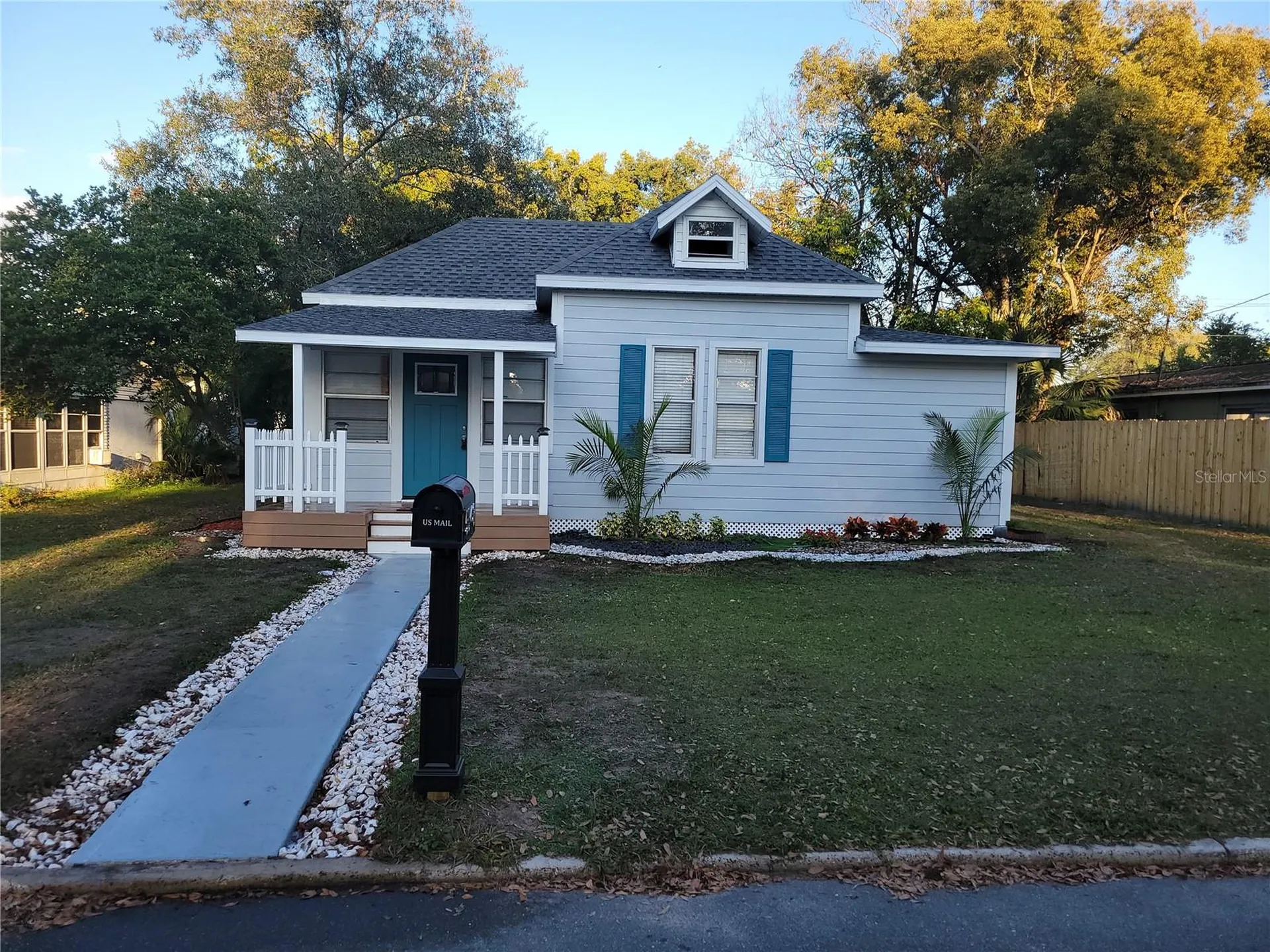 5548 11th Street Zephyrhills FL 33542