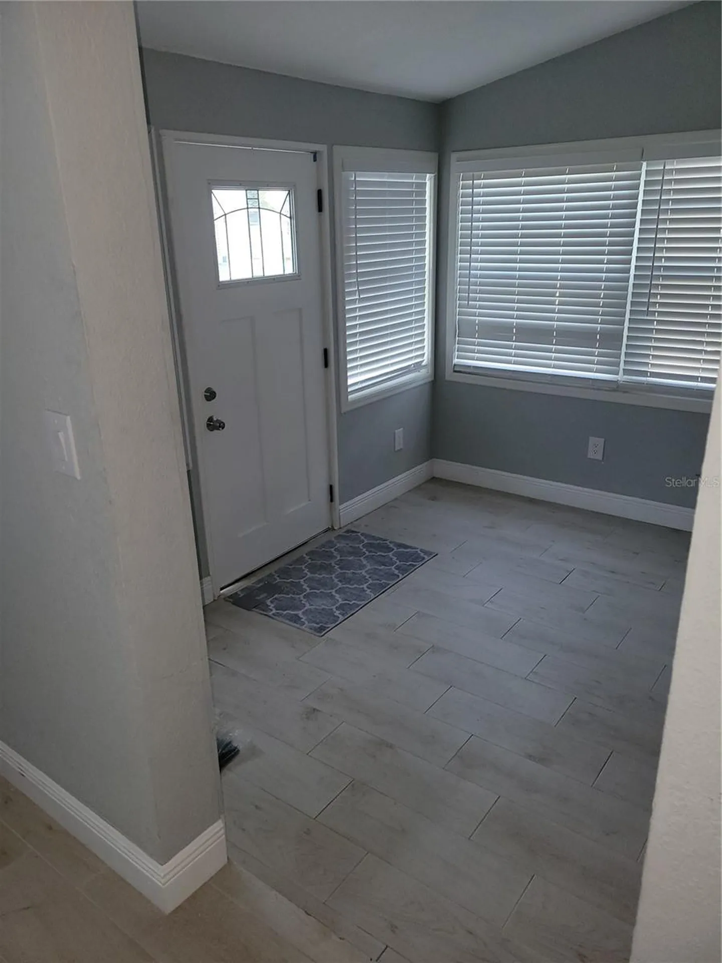 5548 11th Street Zephyrhills FL 33542