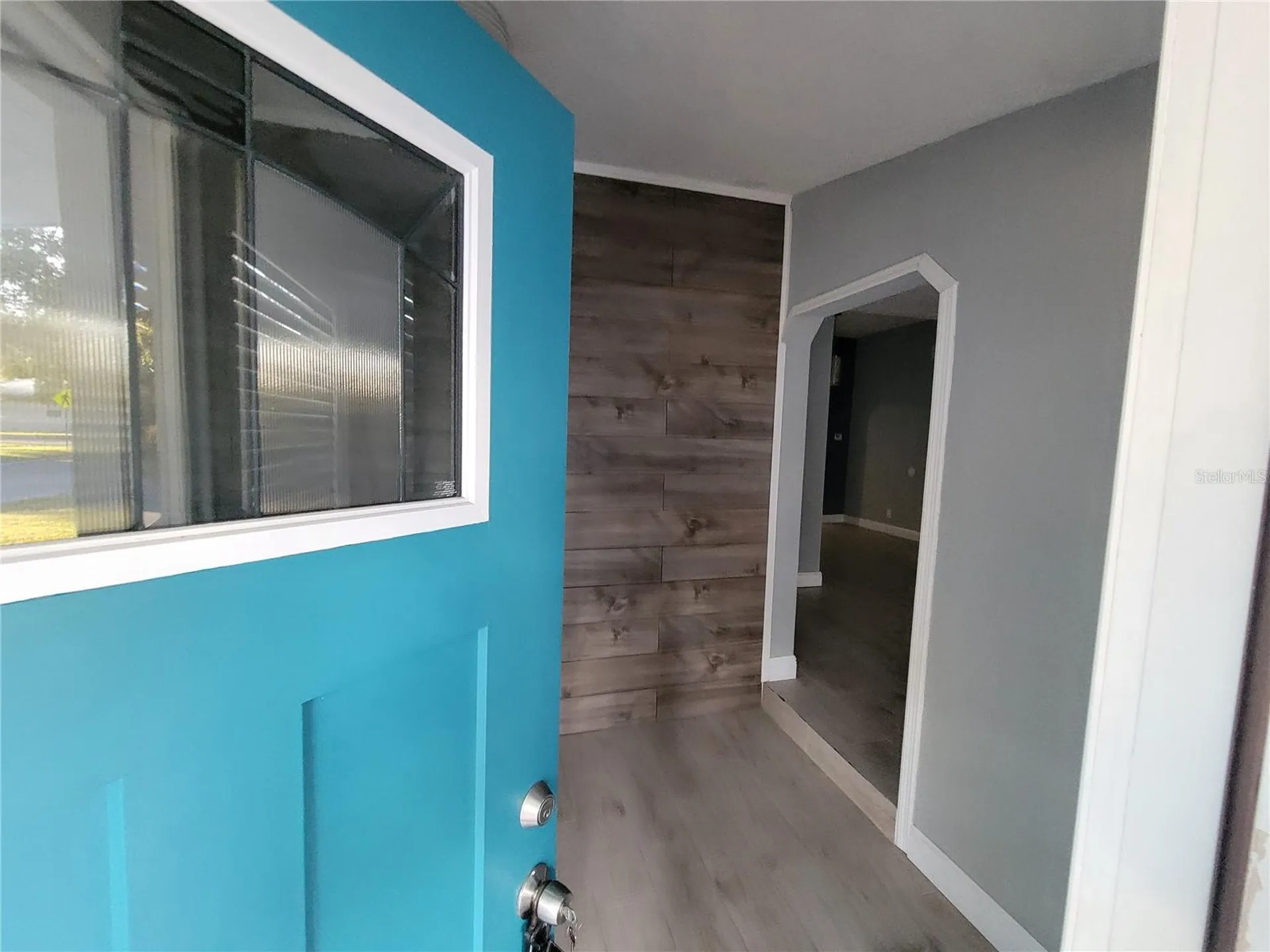 5548 11th Street Zephyrhills FL 33542