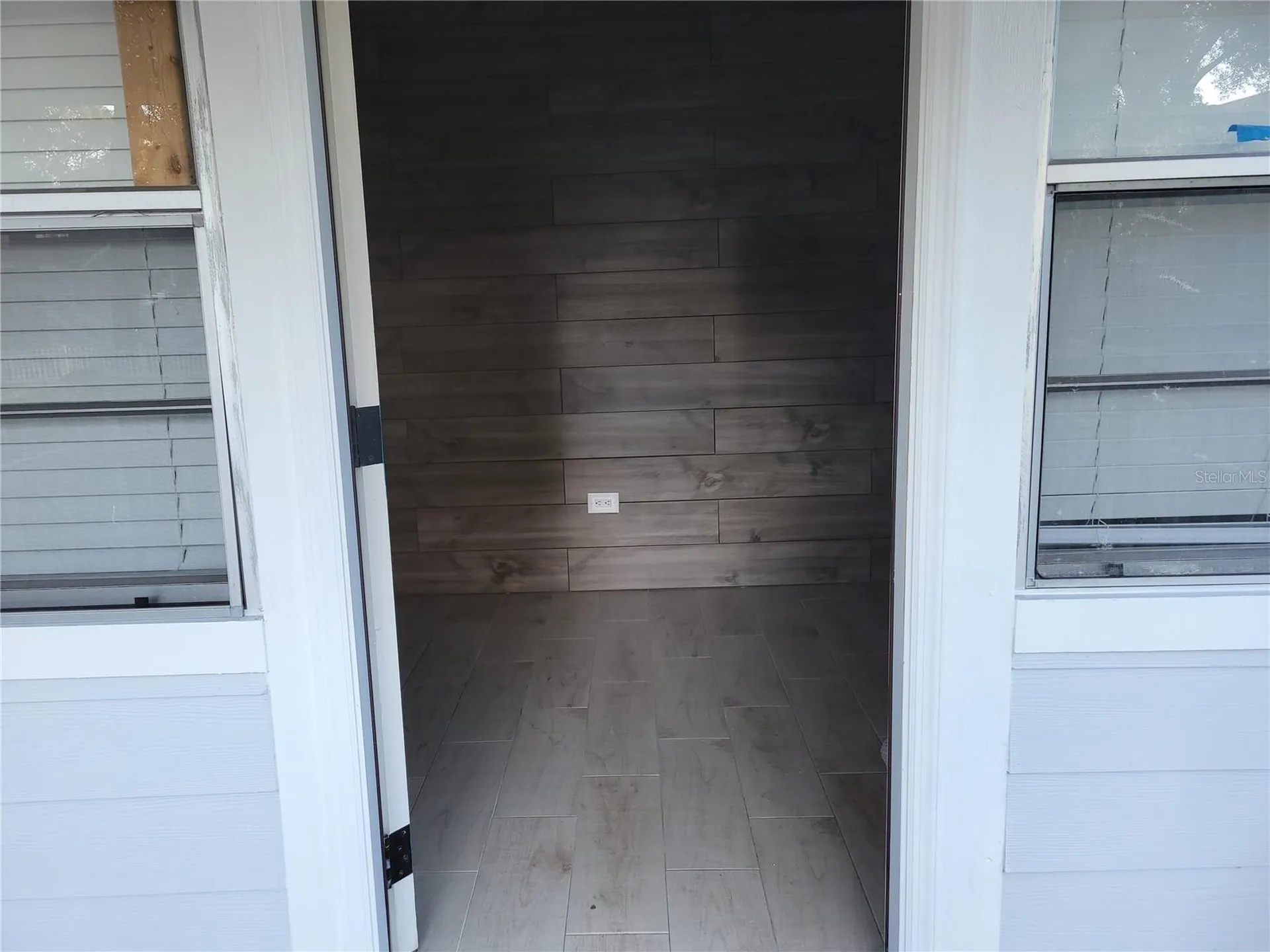 5548 11th Street Zephyrhills FL 33542