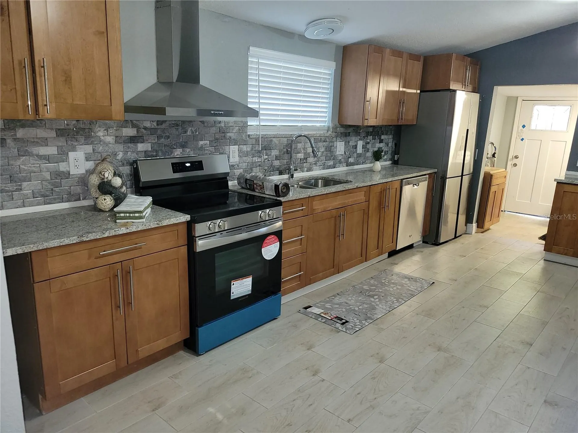 5548 11th Street Zephyrhills FL 33542