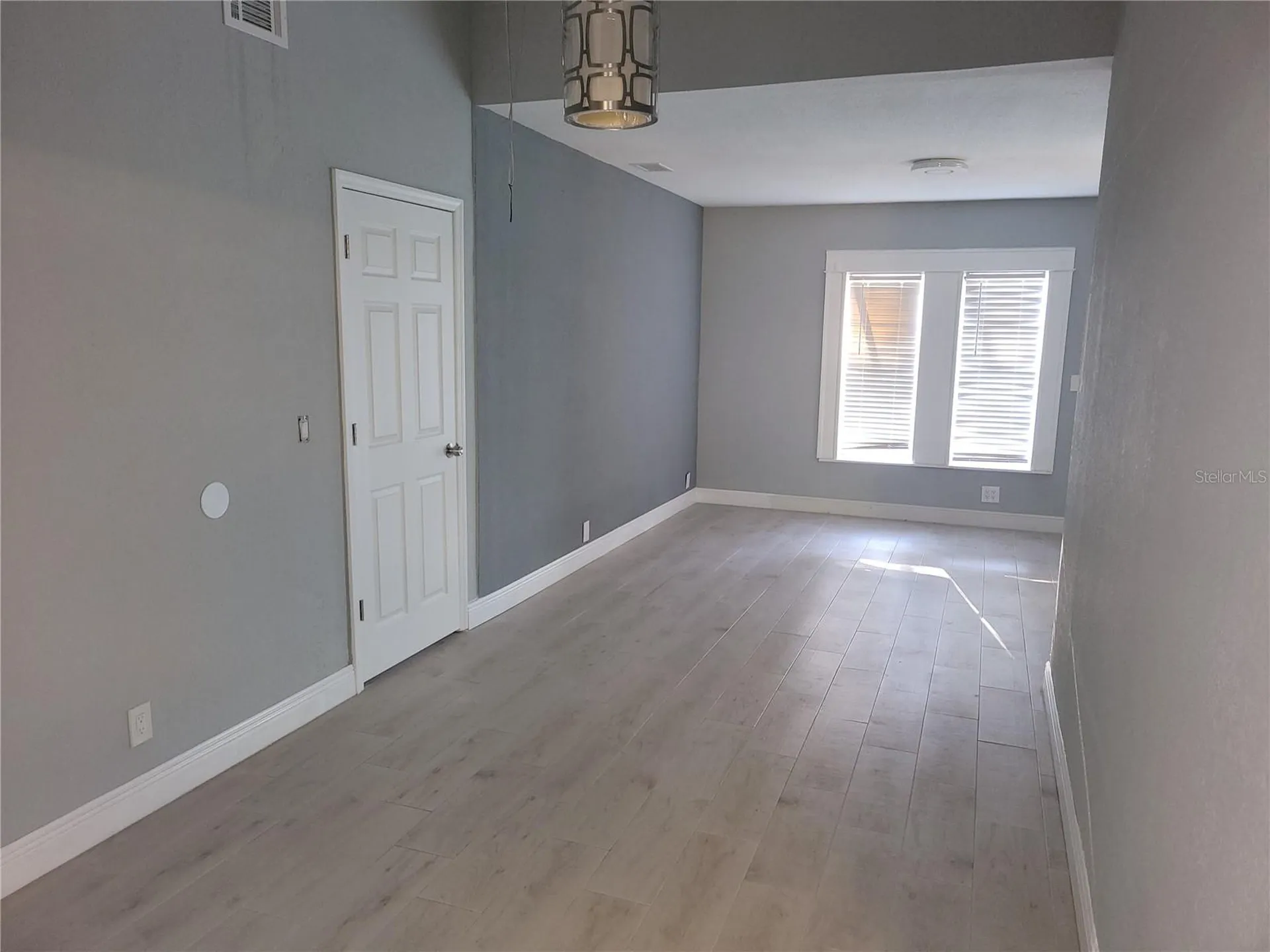 5548 11th Street Zephyrhills FL 33542