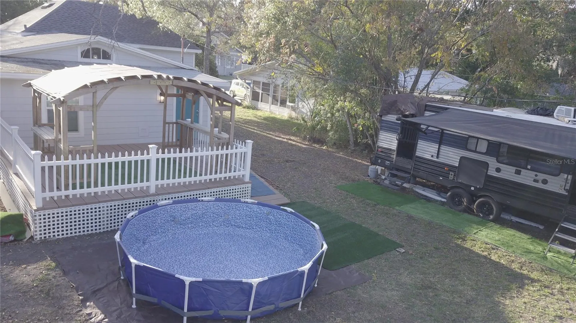 5548 11th Street Zephyrhills FL 33542