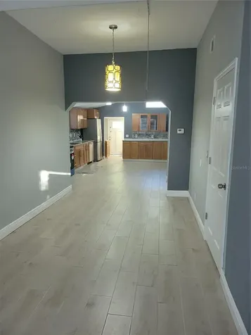 5548 11th Street Zephyrhills FL 33542
