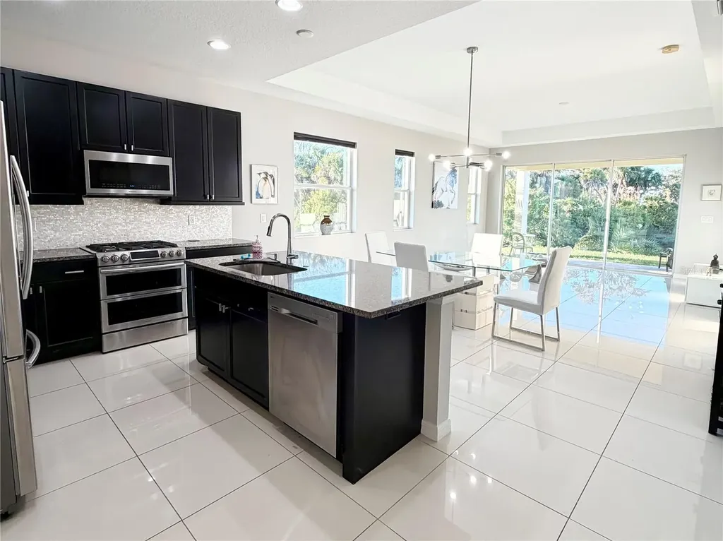3105 Trustee Avenue Sarasota FL 34243
