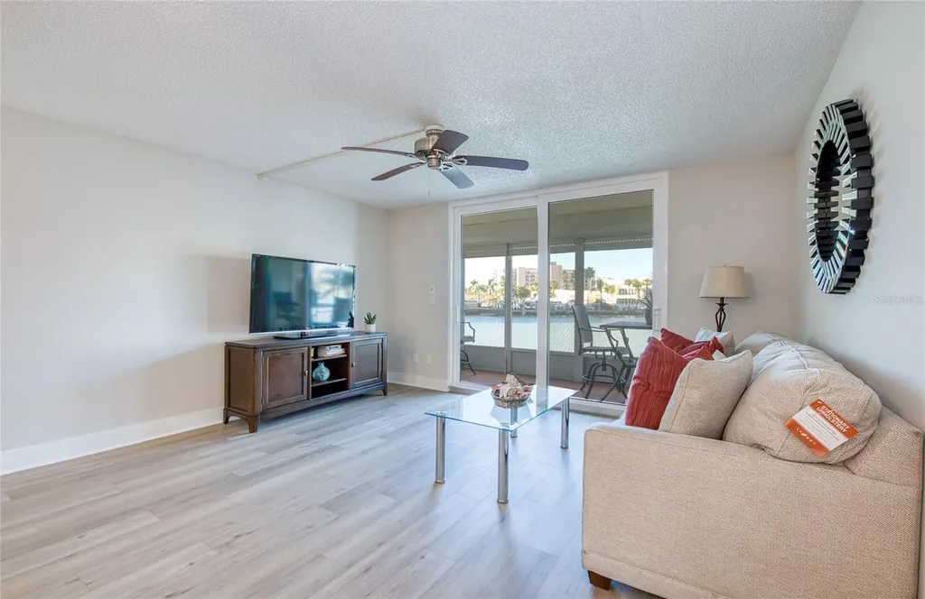 7420 Bay Island Drive S South Pasadena FL 33707
