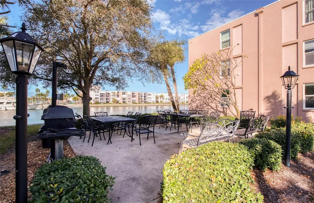 7420 Bay Island Drive S South Pasadena FL 33707