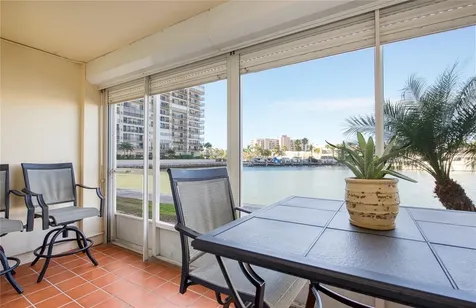 7420 Bay Island Drive S South Pasadena FL 33707