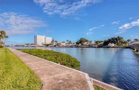 7420 Bay Island Drive S South Pasadena FL 33707
