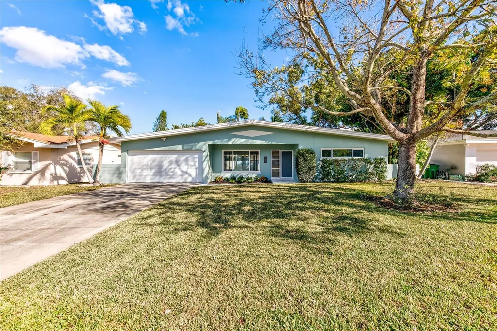 149 Pinewood Avenue Clearwater FL 33765
