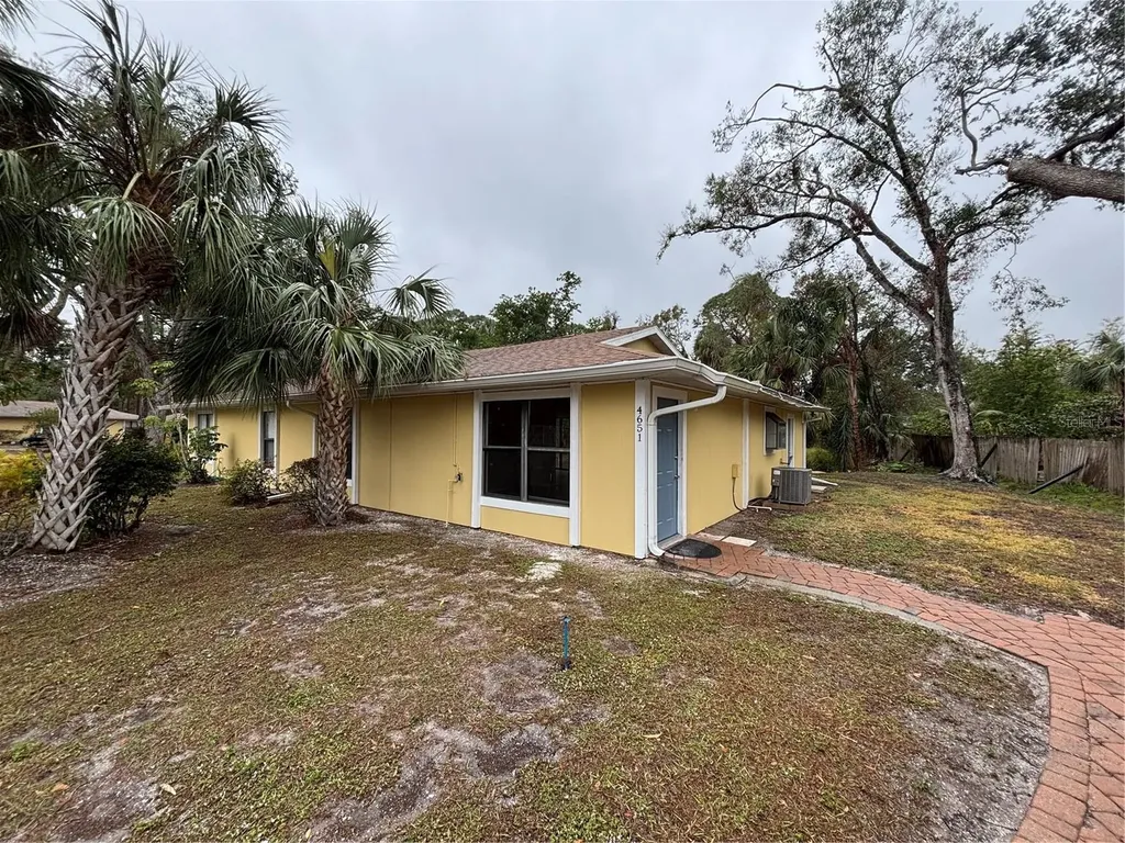 4651 Summerwind Drive Sarasota FL 34234