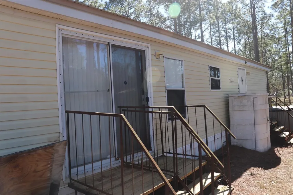 2090 SE 133rd Court Morriston FL 32668