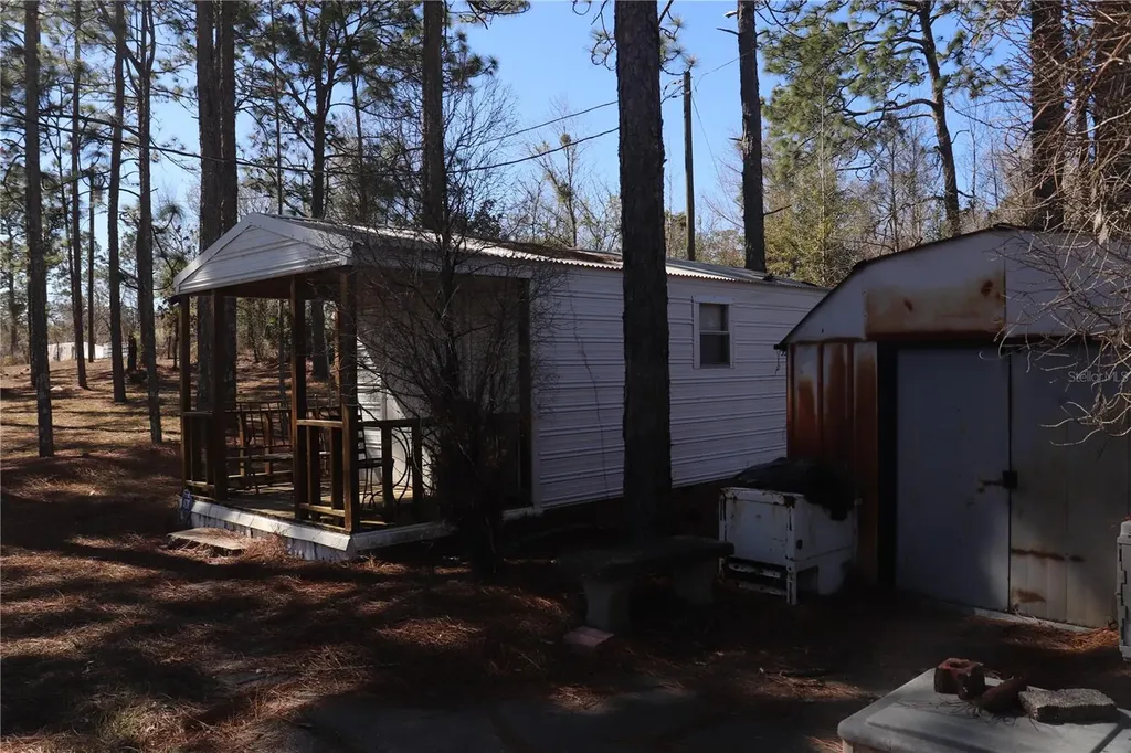 2090 SE 133rd Court Morriston FL 32668
