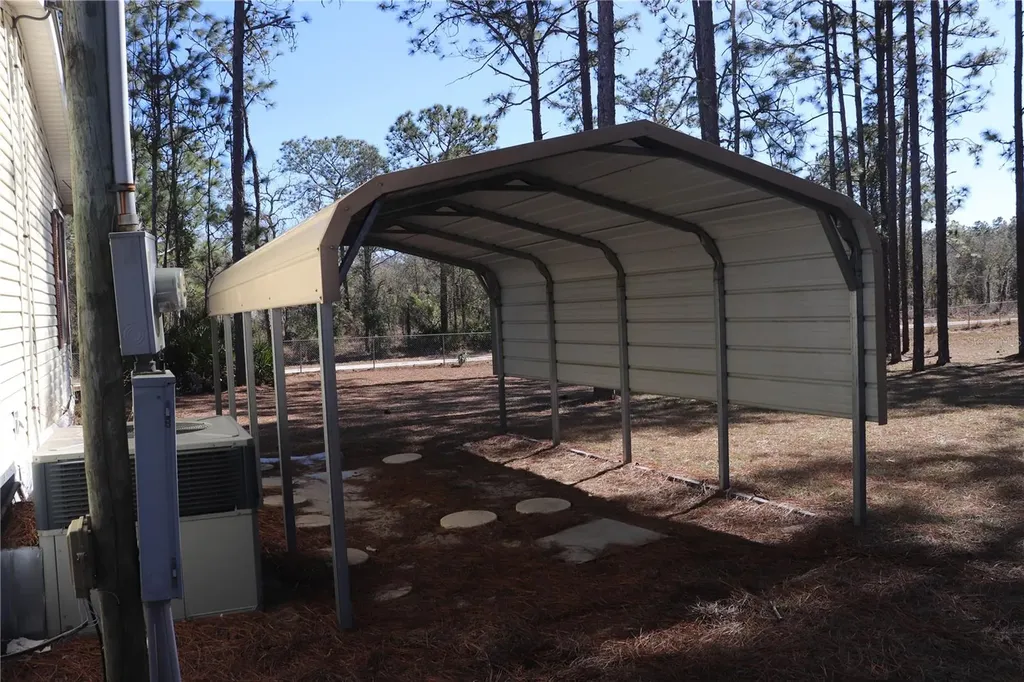 2090 SE 133rd Court Morriston FL 32668