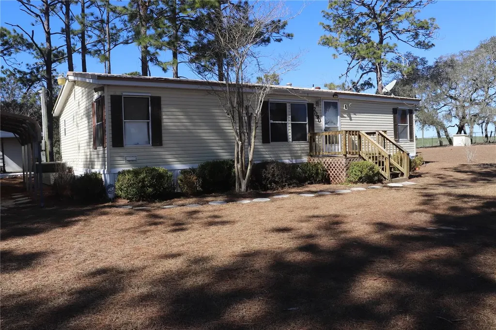 2090 SE 133rd Court Morriston FL 32668