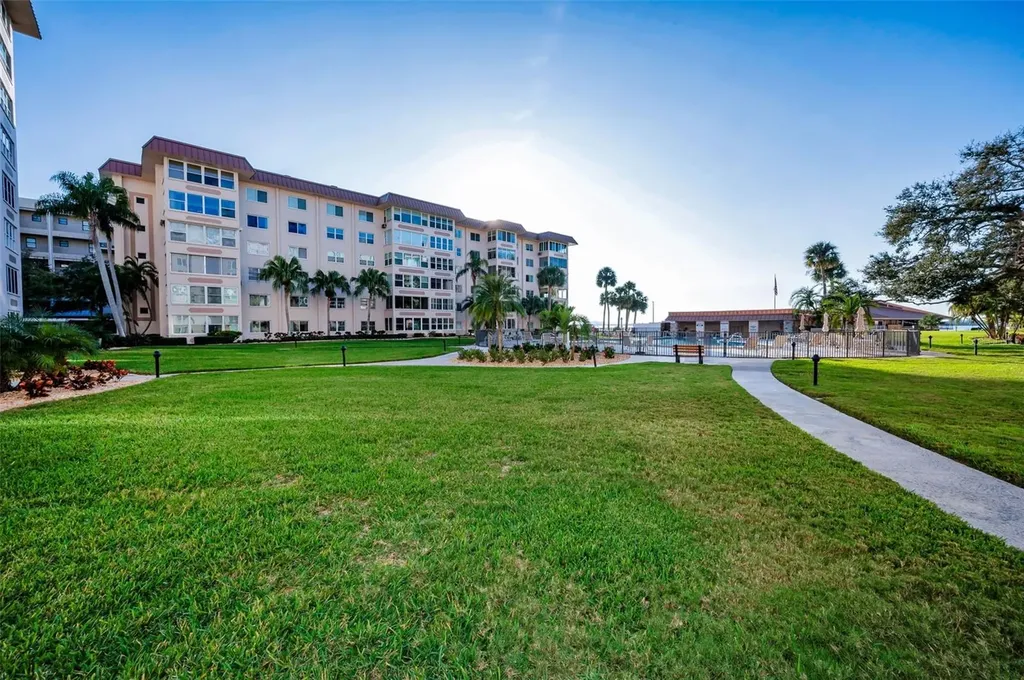 622 Edgewater Drive Dunedin FL 34698