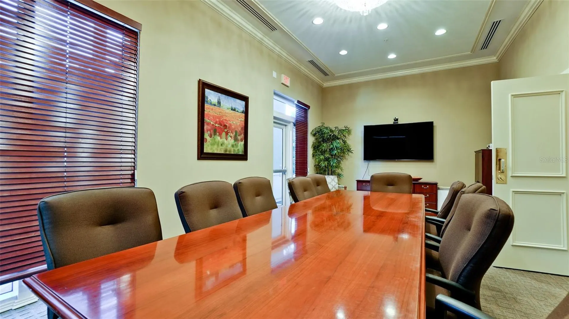 800 N Tamiami Trail Sarasota FL 34236