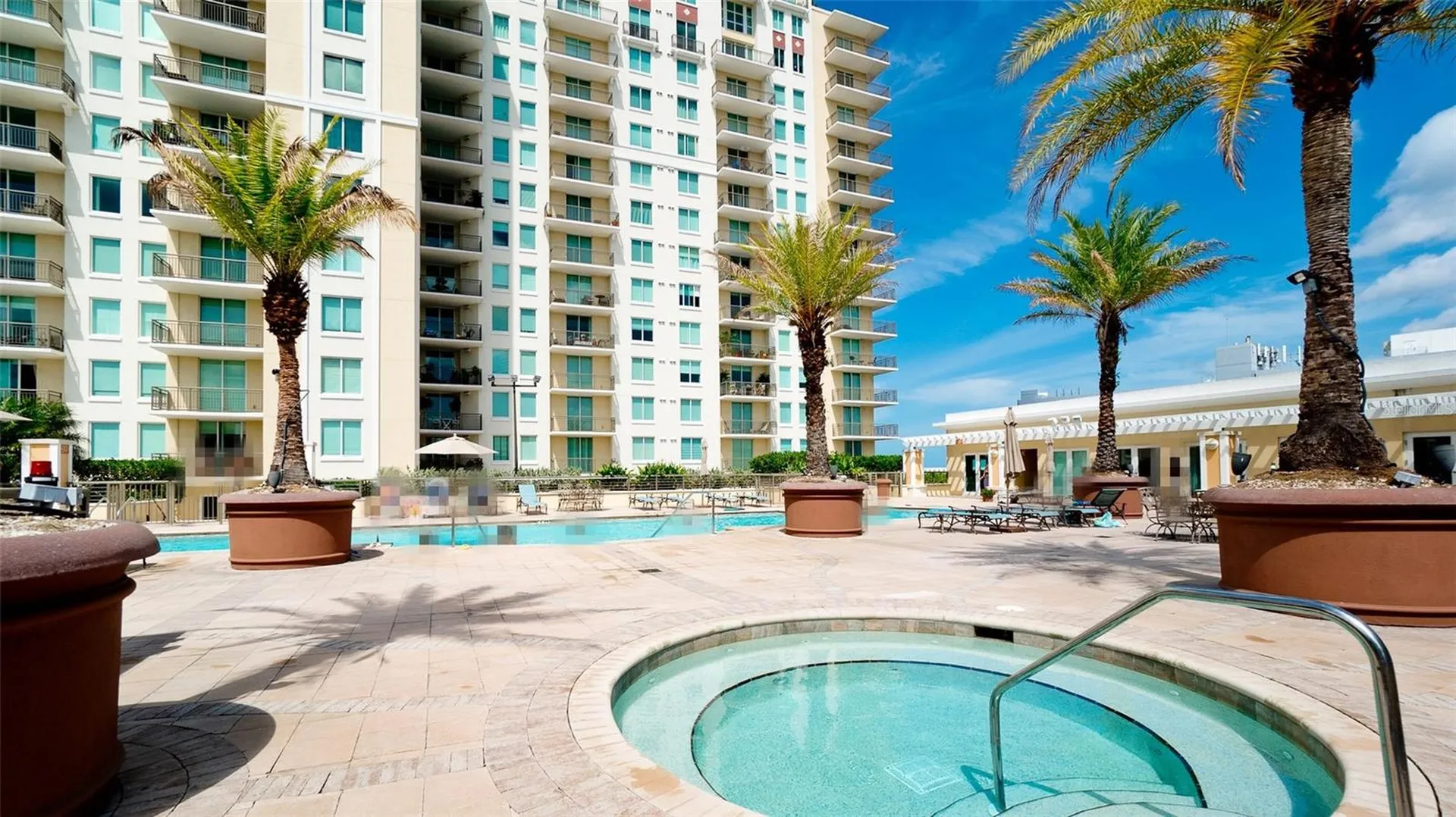 800 N Tamiami Trail Sarasota FL 34236