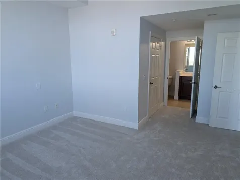 800 N Tamiami Trail Sarasota FL 34236
