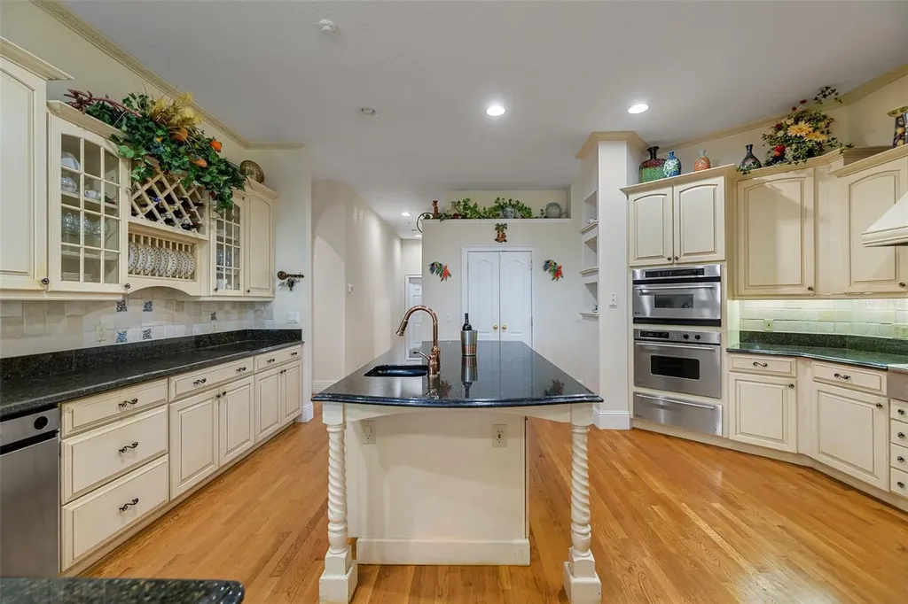 3302 Coronet Avenue Orlando FL 32833