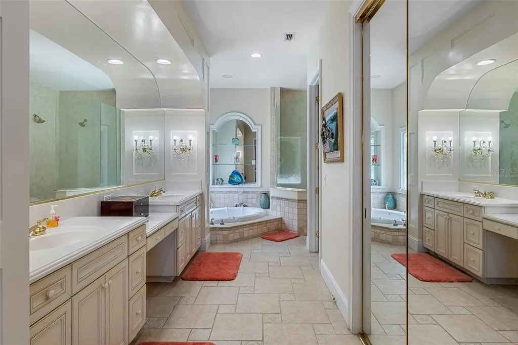 3302 Coronet Avenue Orlando FL 32833
