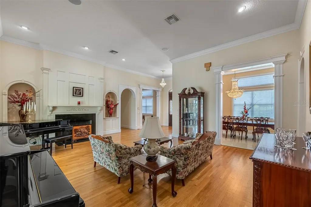 3302 Coronet Avenue Orlando FL 32833