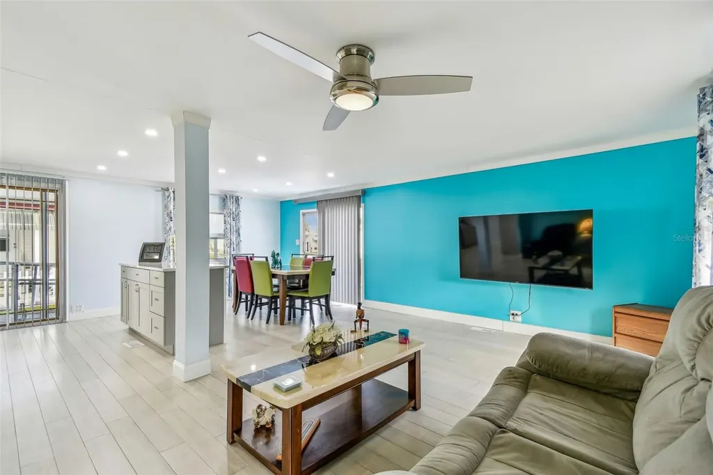 12651 Seminole Boulevard Largo FL 33778