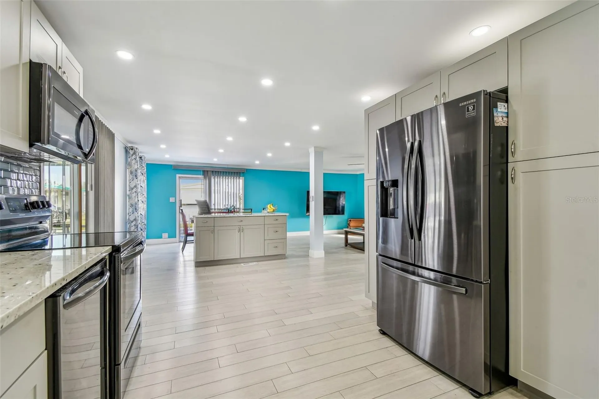 12651 Seminole Boulevard Largo FL 33778