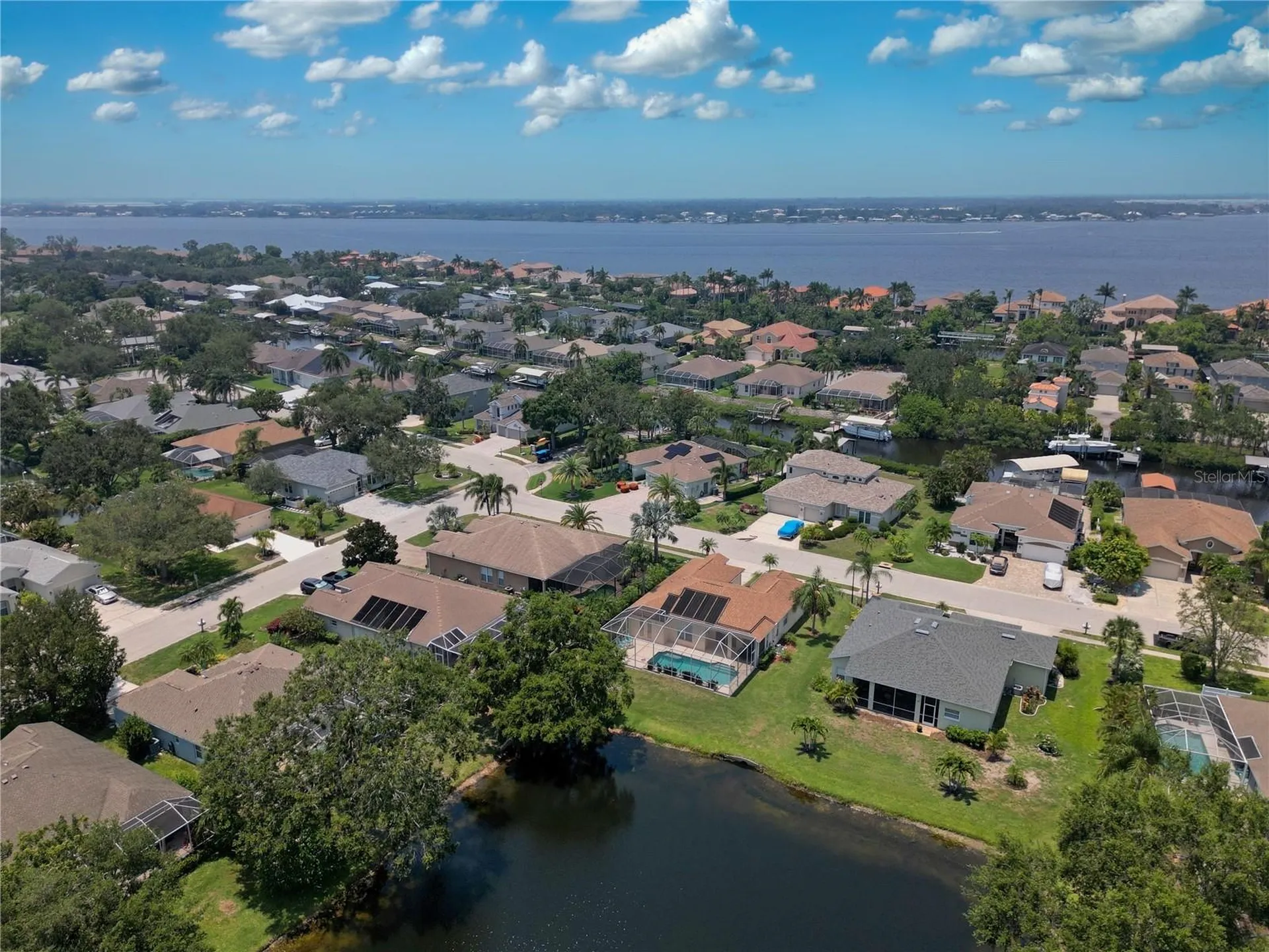 3912 4th Avenue NE Bradenton FL 34208