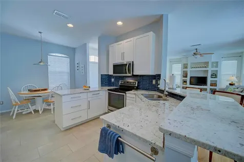 3912 4th Avenue NE Bradenton FL 34208