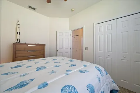 3912 4th Avenue NE Bradenton FL 34208