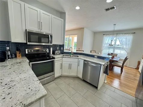 3912 4th Avenue NE Bradenton FL 34208